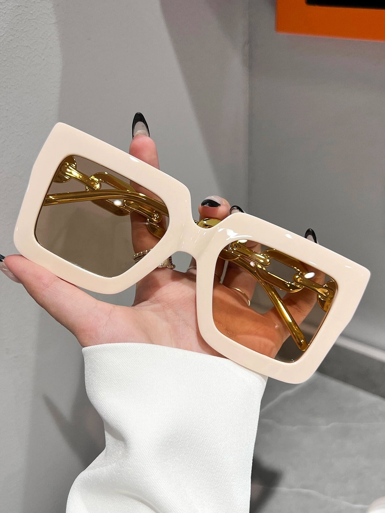 1Pc Square Frame Beach Sunscreen Fashion Sunglasses
